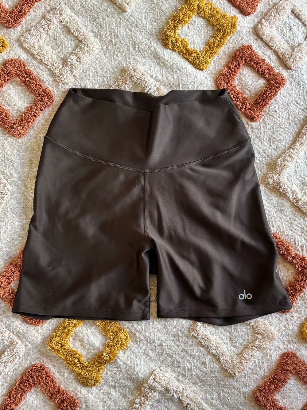 ALO Yoga High-Rise Bike Shorts in Brown